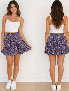 American Eagle Ditsy Floral Smocked Tiered Mini Skirt XXS